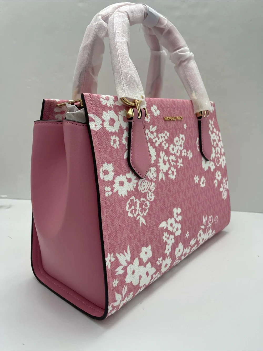 MICHAEL KORS Marilyn Md Printed Signature Logo Satchel Crossbody 
Carnation 
NWT - Picture 3 of 16